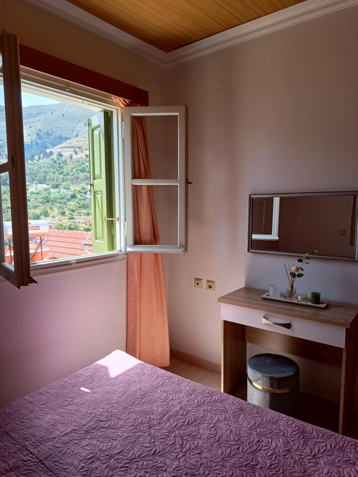 Zoe Apartments Sými Luaran gambar