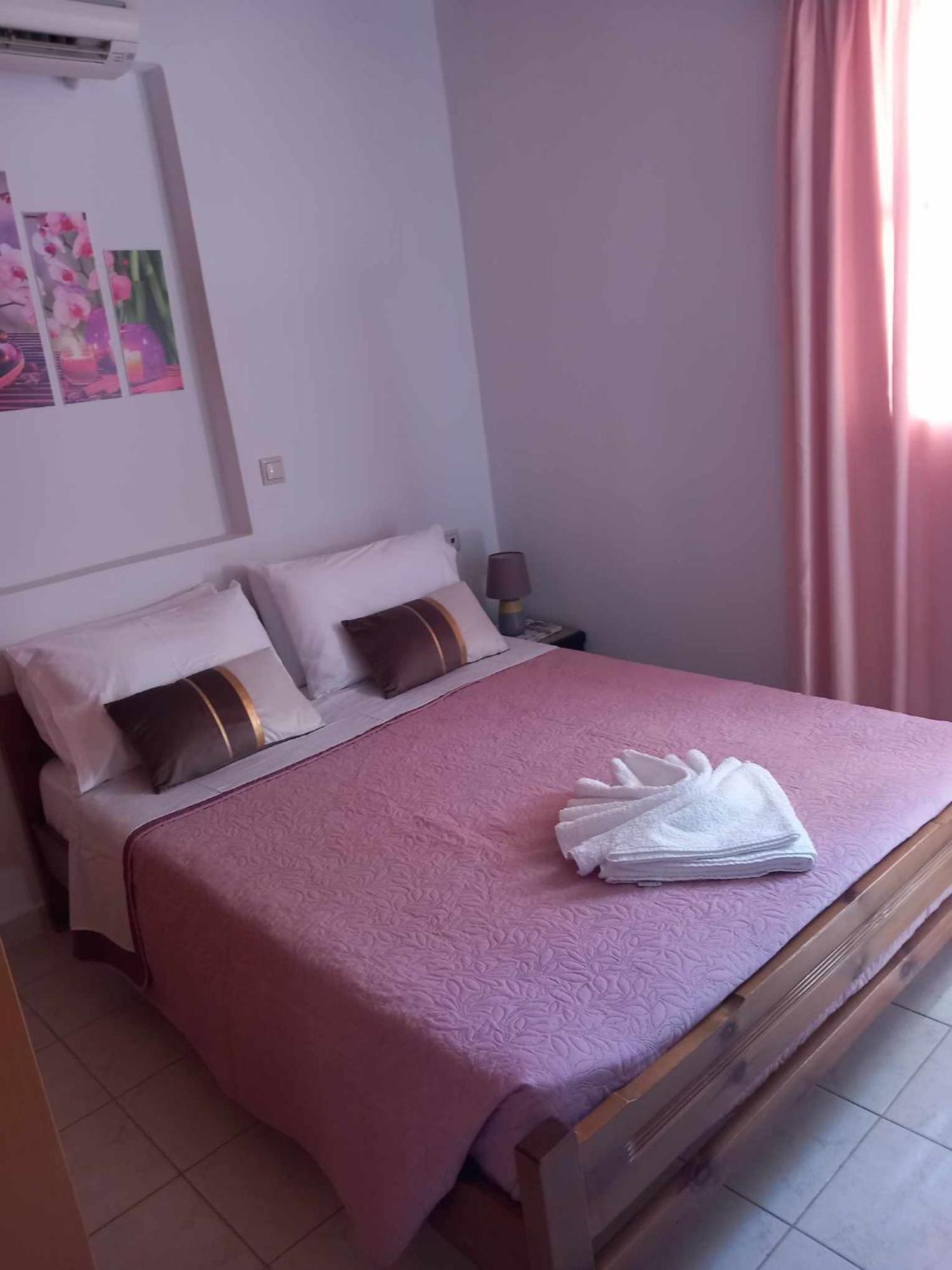 Zoe Apartments Sými Luaran gambar
