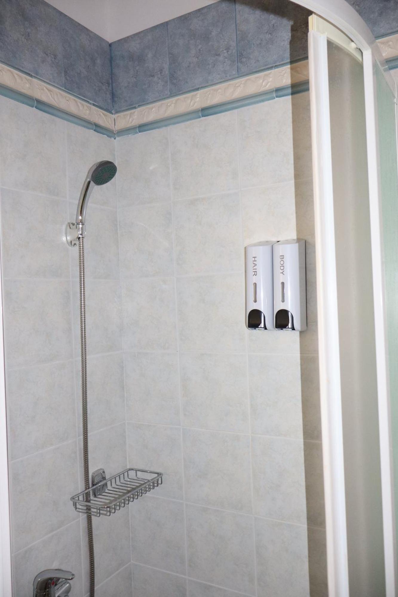 Zoe Apartments Sými Luaran gambar